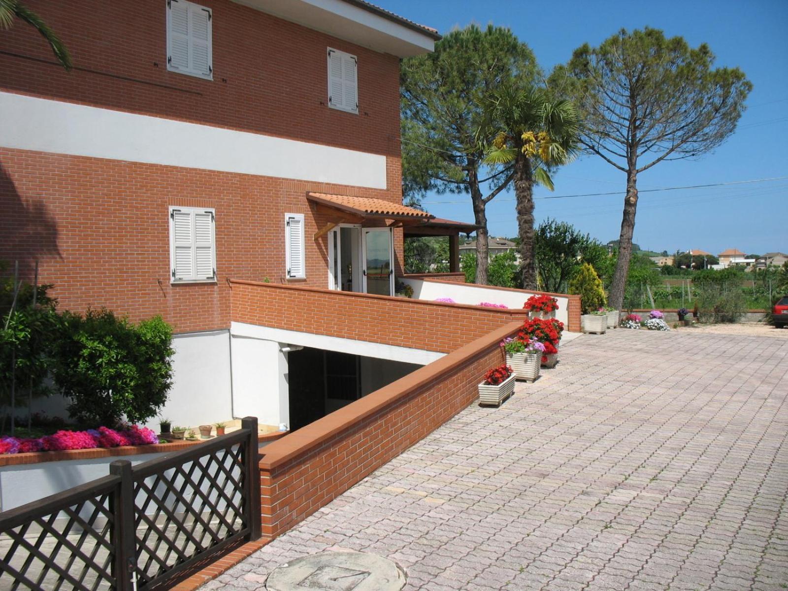 Bed & Breakfast Bompadre Civitanova Marche Bagian luar foto