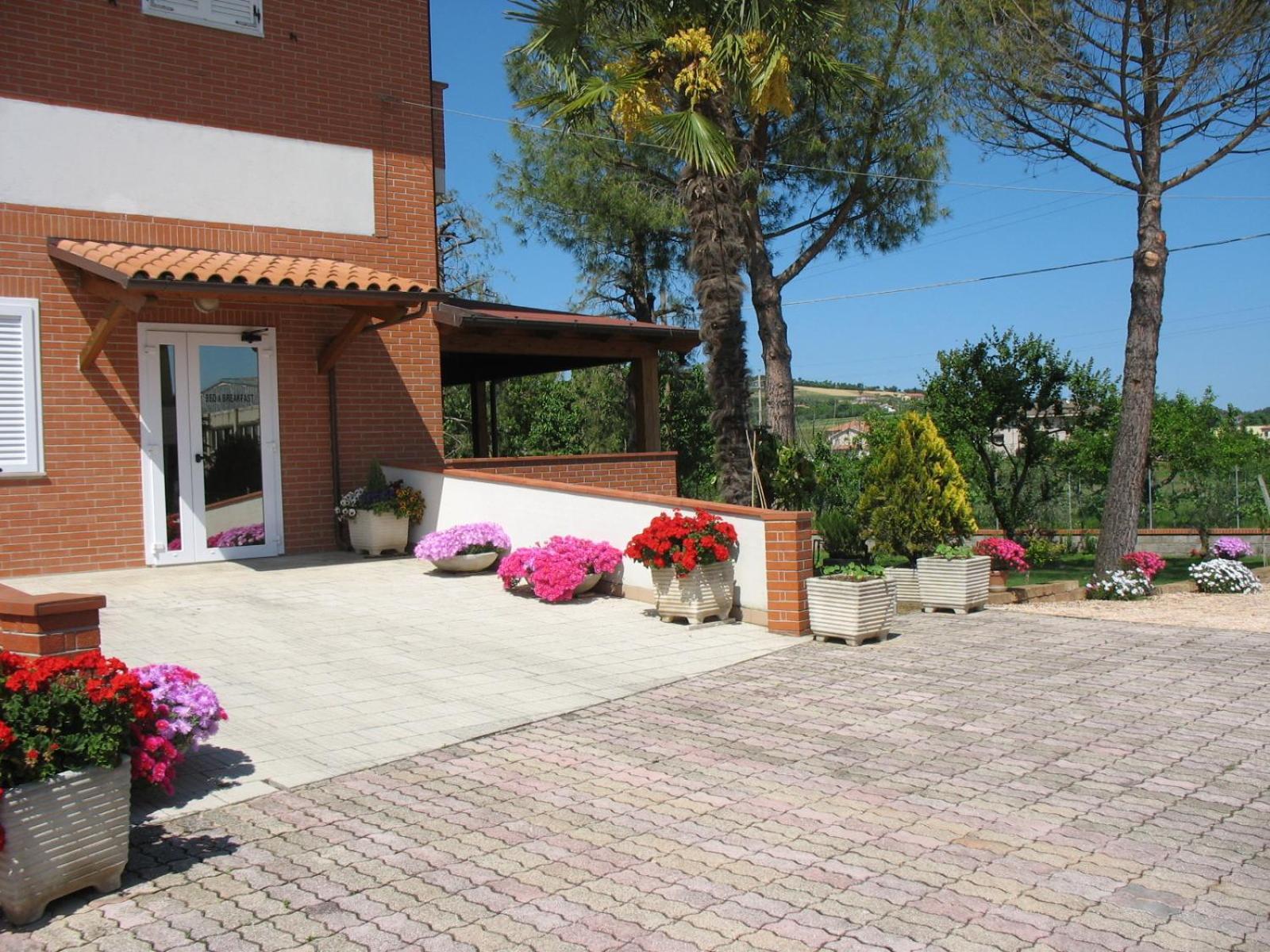 Bed & Breakfast Bompadre Civitanova Marche Bagian luar foto