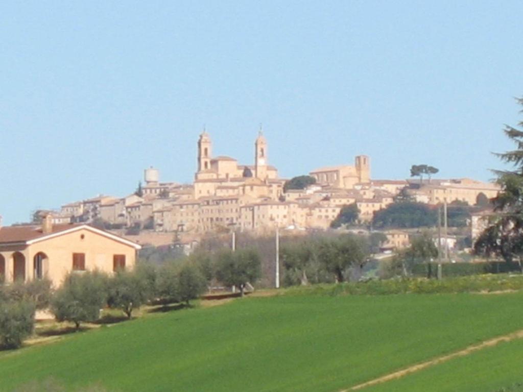 Bed & Breakfast Bompadre Civitanova Marche Bagian luar foto